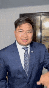 malupiton-bossing.gif