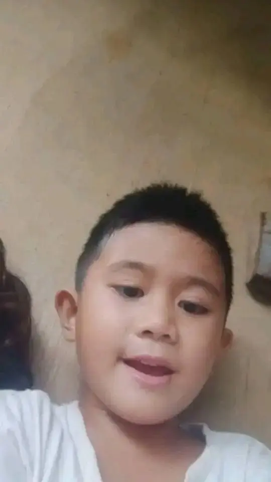 Bata Natagpuang Patay At Wala Ng Ulo.