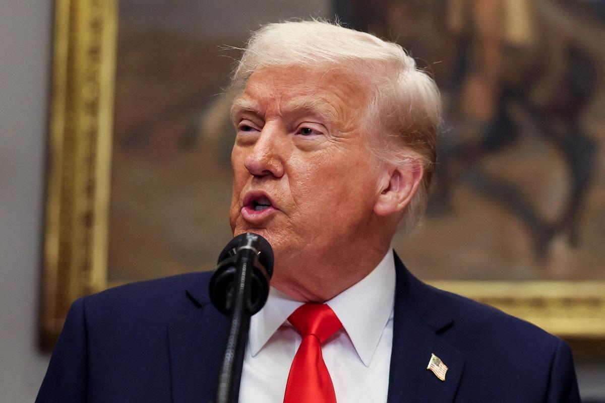 2025-03-03T200218Z_1048141045_RC2P5DAQSBZ3_RTRMADP_3_USA-TRUMP_2025_03_04_23_48_20.JPG