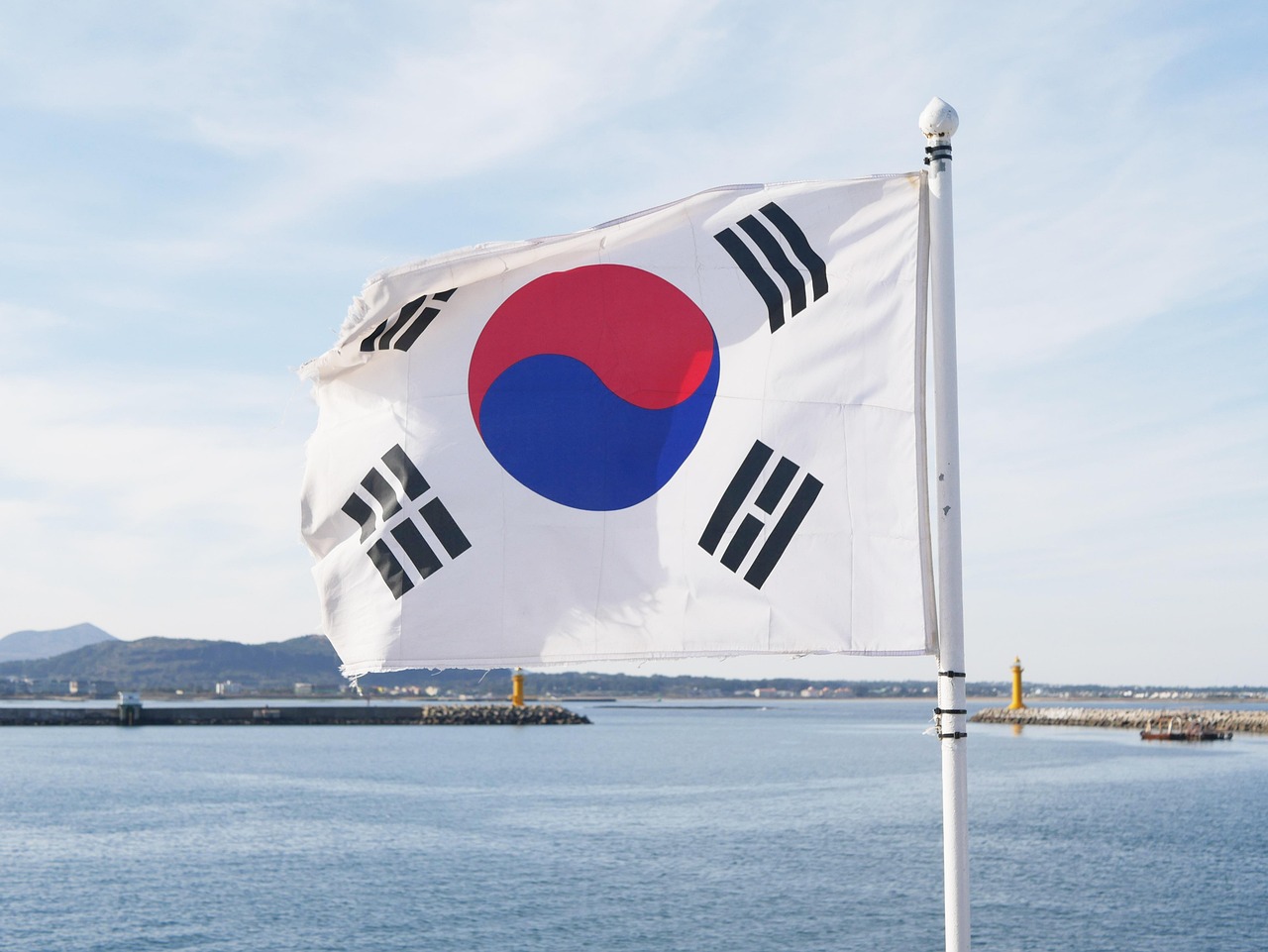 korean-flag-1904436_1280.jpg