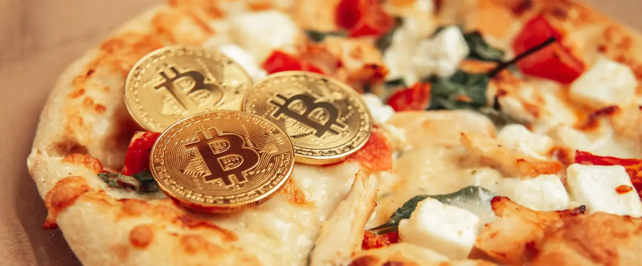 bitcoin-pizza-day-22-may-cryptocommunity-holiday-2022-02-22-06-35-53-utc-scaled.webp