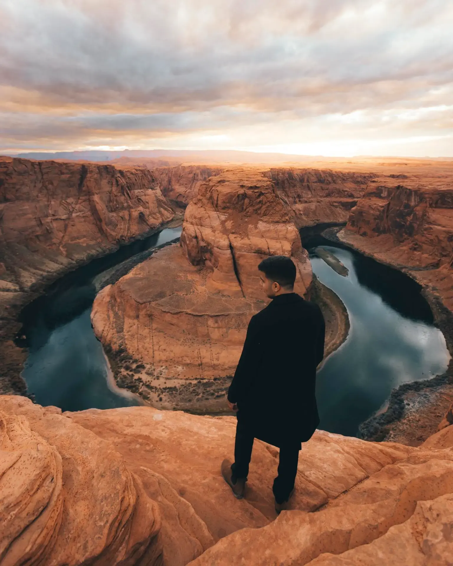 TRAVEL & LIFESTYLE PRESETS (1).webp