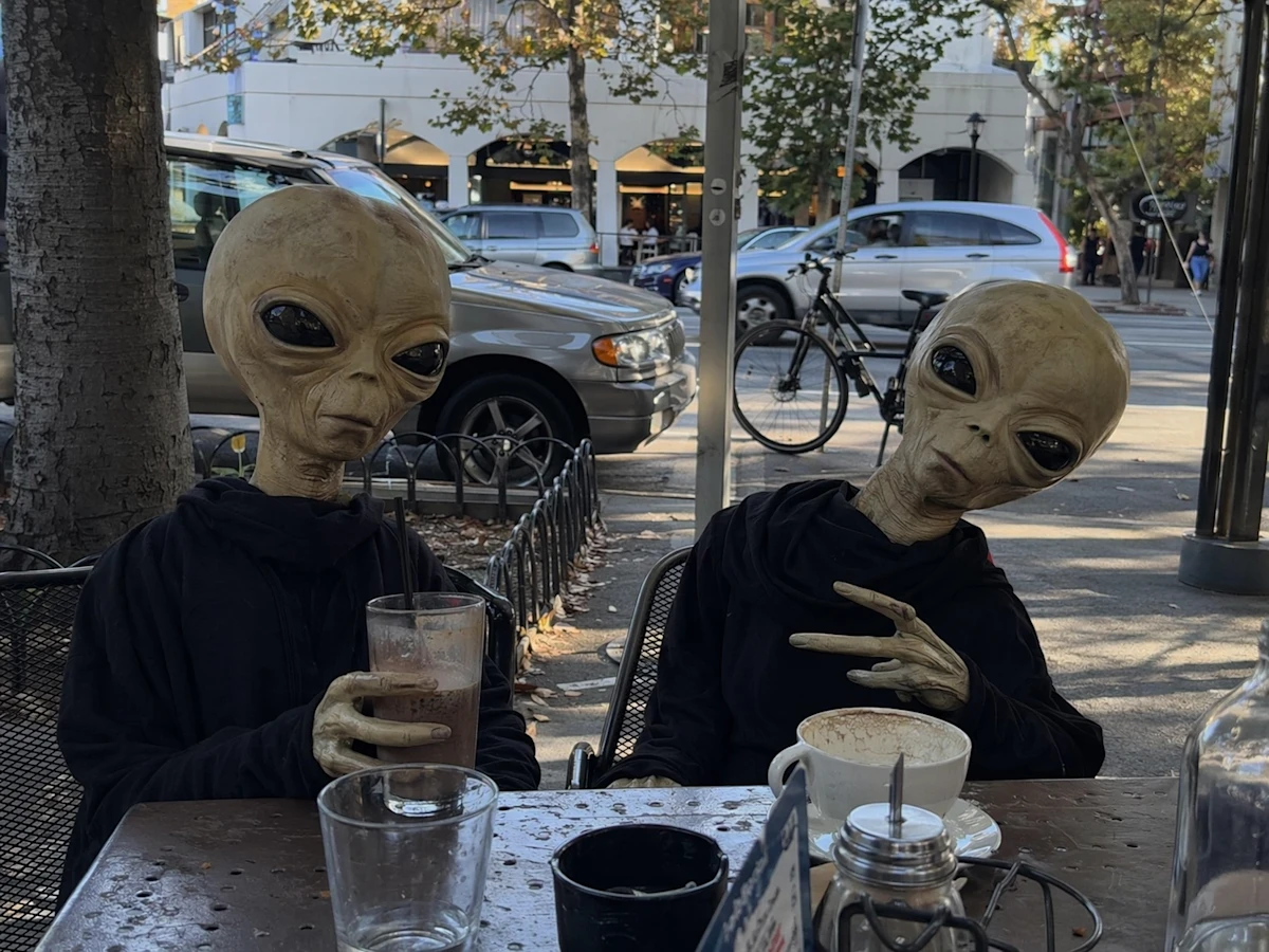 images-2-aliens.webp