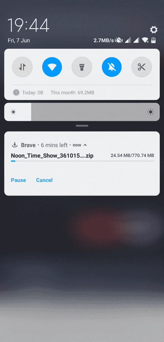 626093