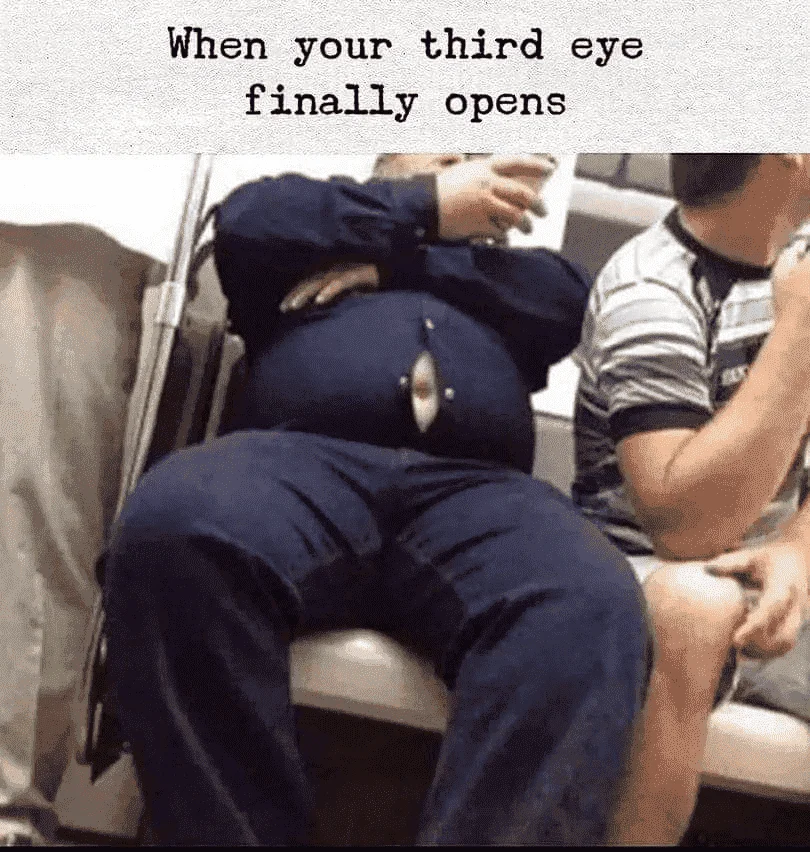 647235