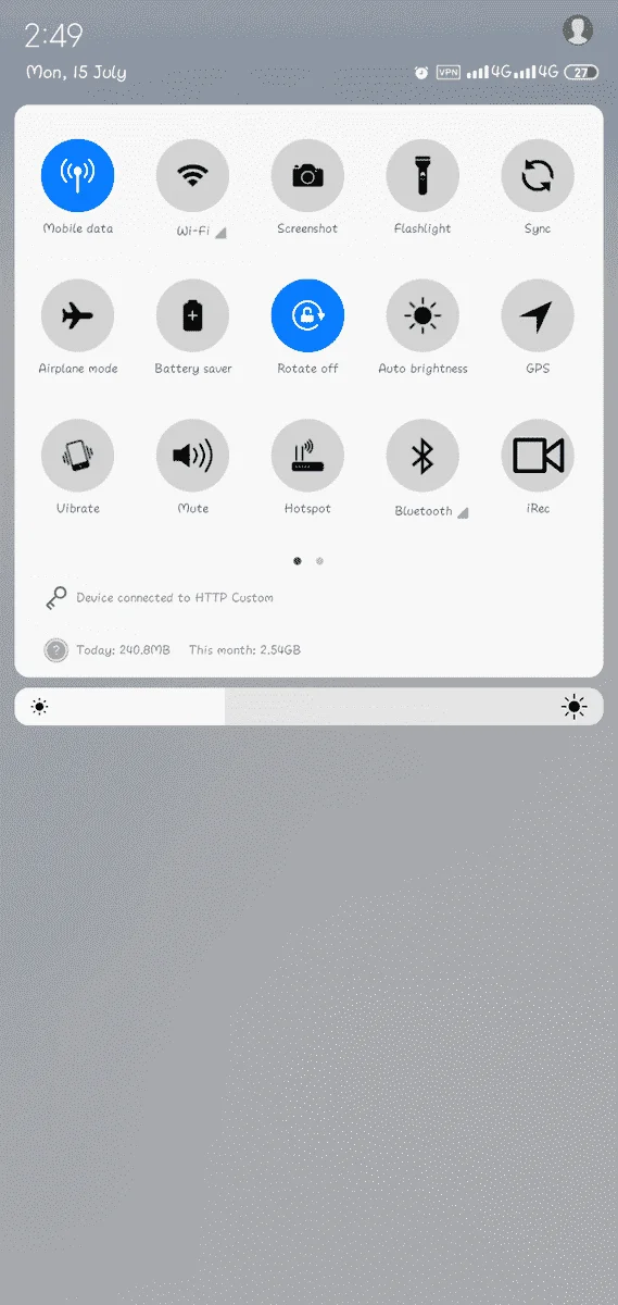 647633