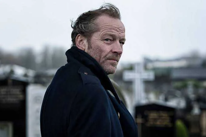 Titans Artist Unveiled Unused Batman Logo for Iain Glen
