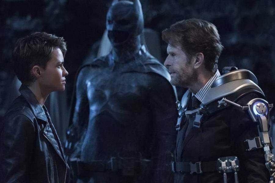 Batman Suit Concept Art Revealed For Batwoman Series