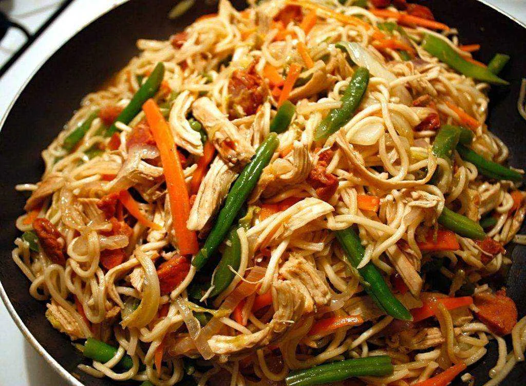 lutong-bahay-recipe-pancit-canton-1024x751.webp
