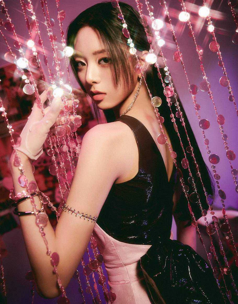 ITZY-Yuna
