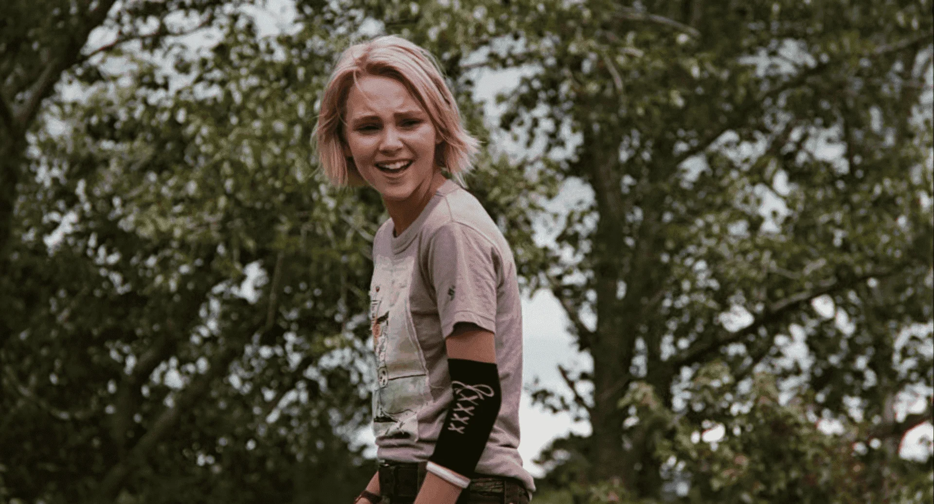 Bridge to Terabithia (2007) Screenshot (1).png