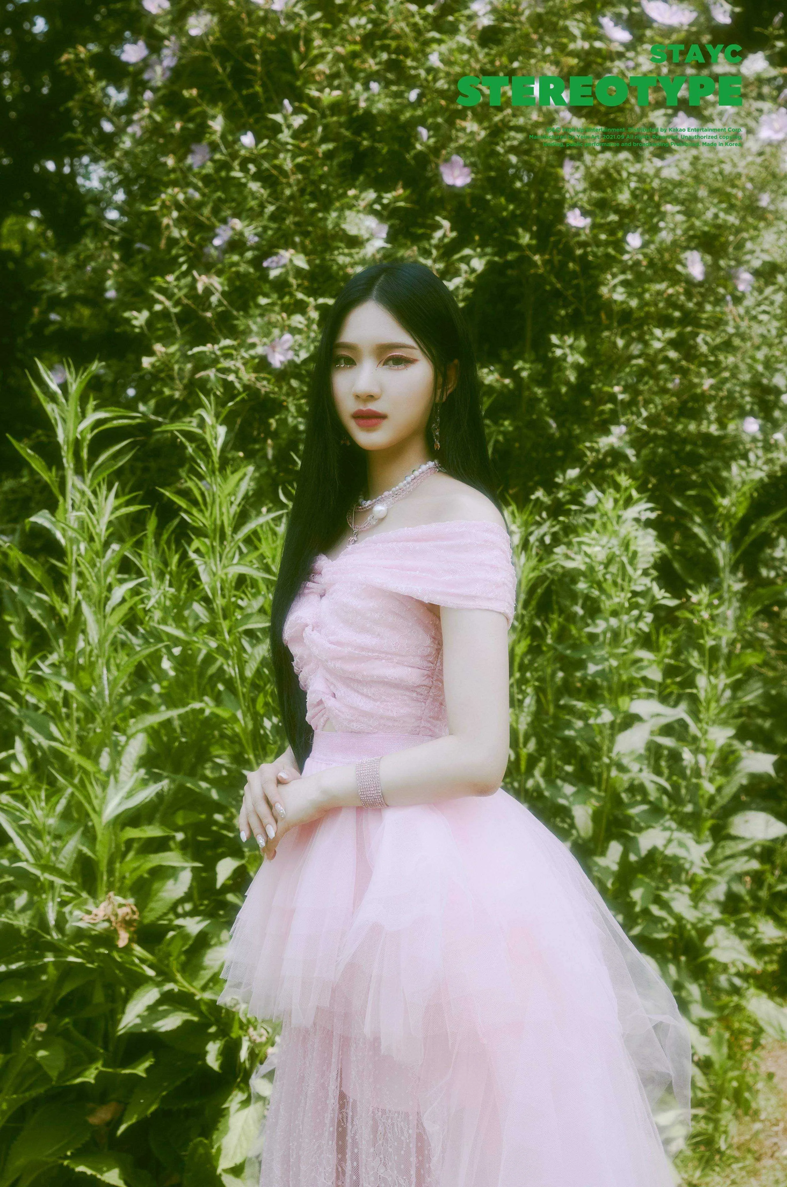 STAYC-STEREOTYPE-Concept-Teaser-Images-documents-6(3).jpeg