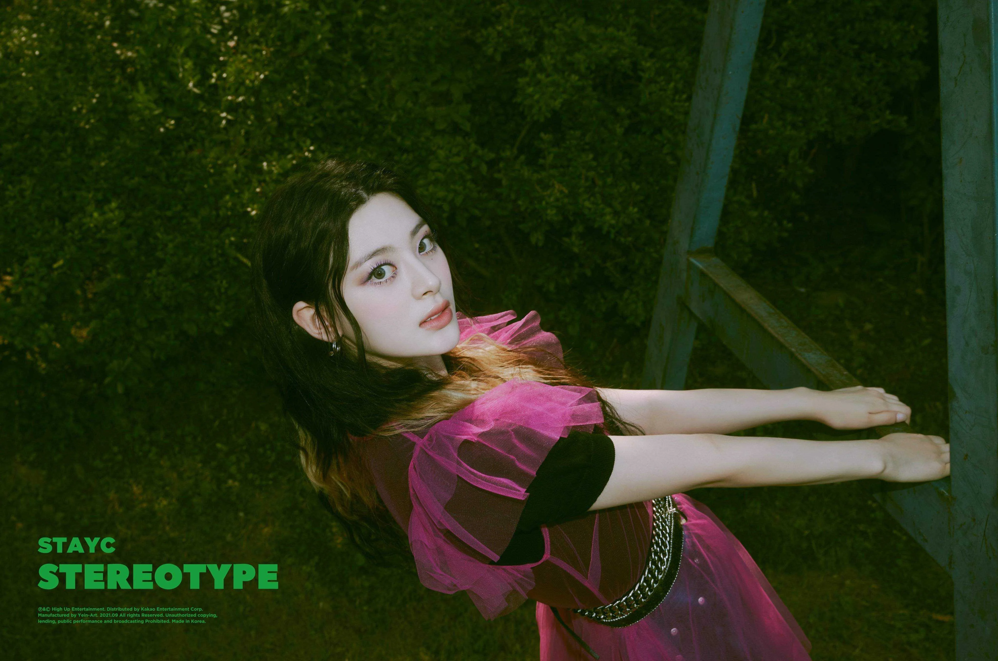 STAYC-STEREOTYPE-Concept-Teaser-Images-documents-11(3).jpeg