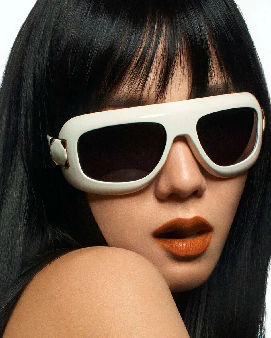 BLACKPINK-Jisoo-for-Vogue-France-March-2023-Issue-documents-3.jpeg