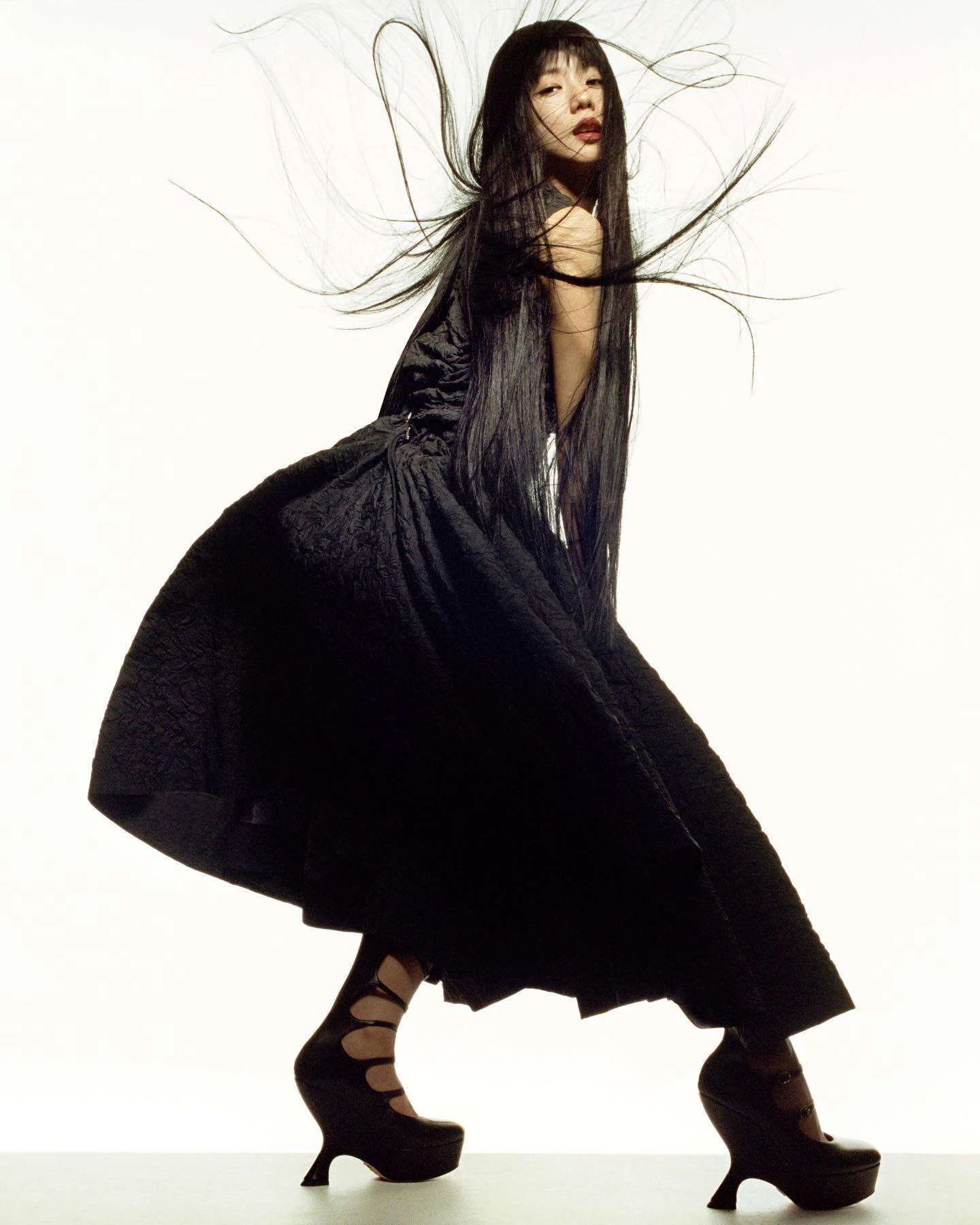 BLACKPINK-Jisoo-for-Vogue-France-March-2023-Issue-documents-3(1).jpeg
