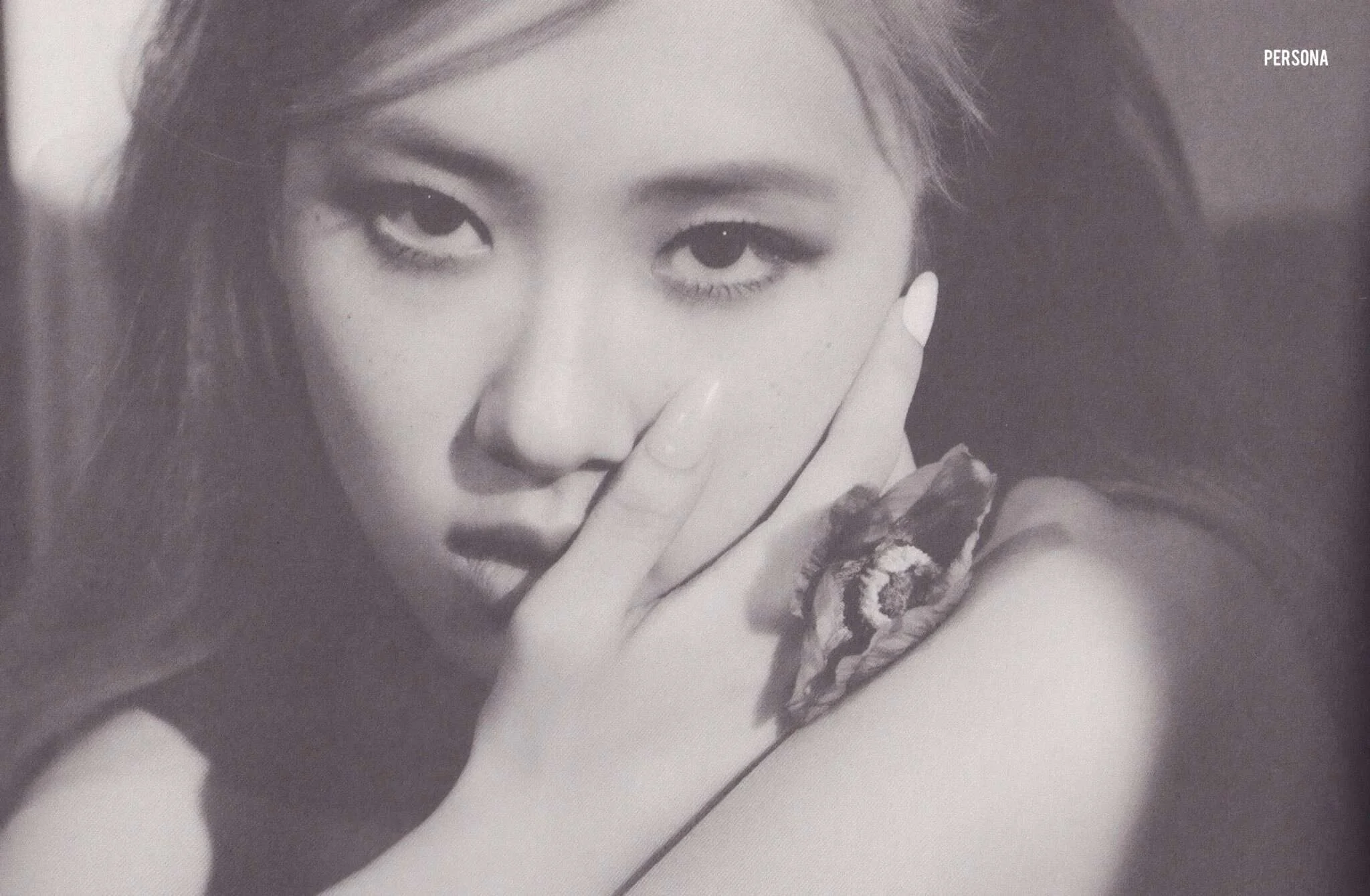 ROSE-1st-Single-Album-R-SCANS-documents-10(1).jpg