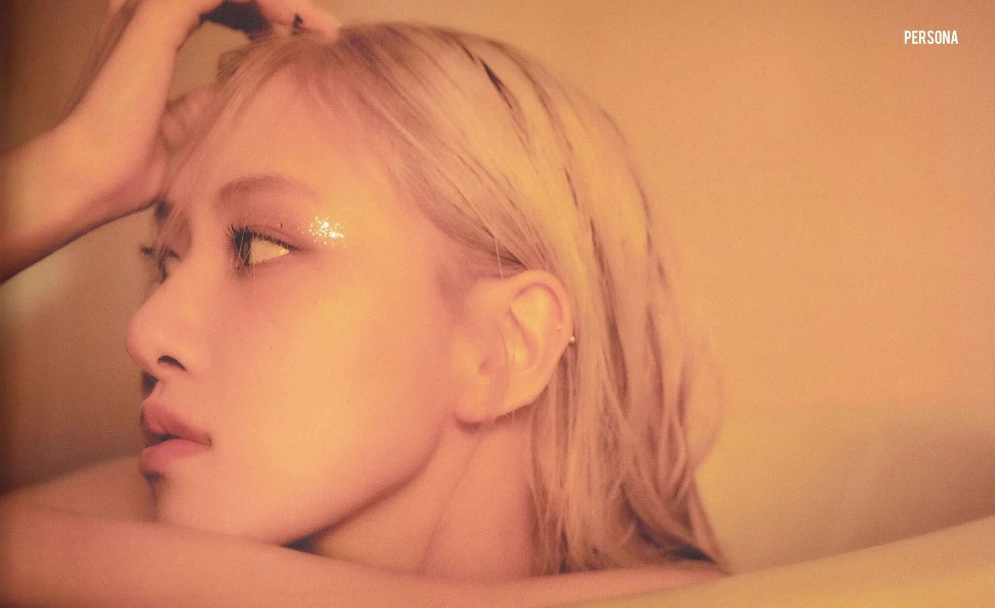 ROSE-1st-Single-Album-R-SCANS-documents-22(1).jpg
