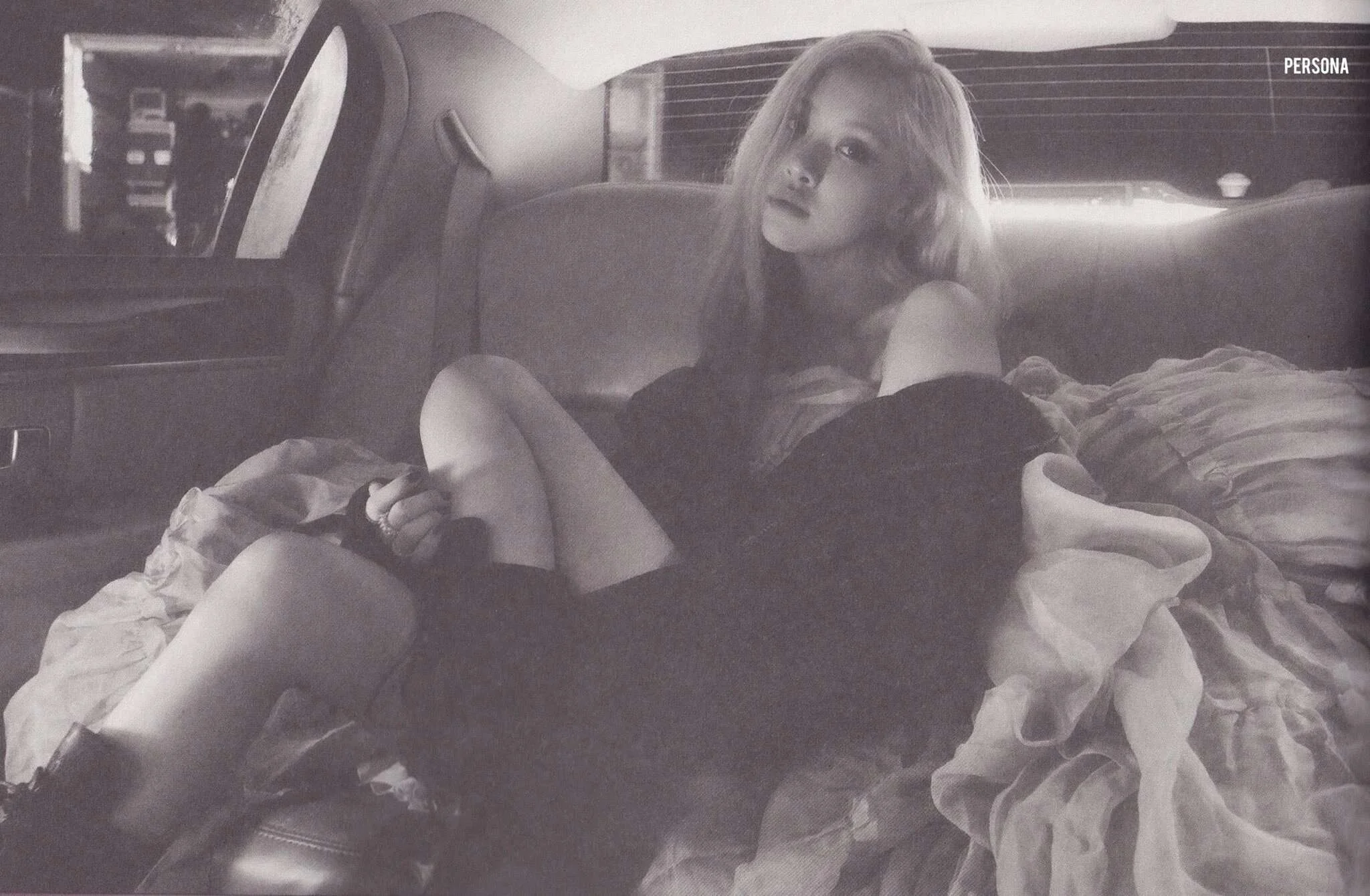 ROSE-1st-Single-Album-R-SCANS-documents-8(1).jpg