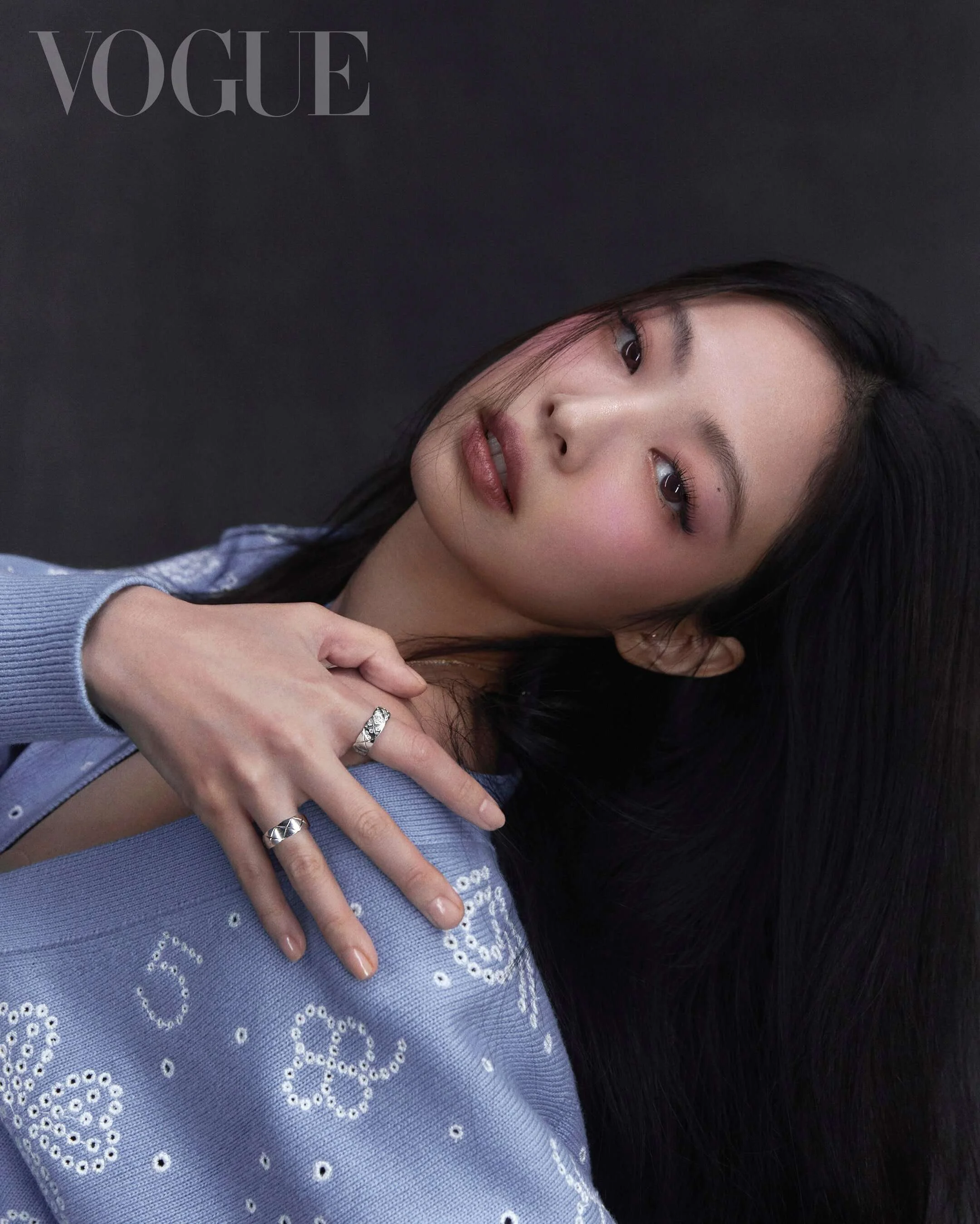 BLACKPINK-Jennie-for-Vogue-Taiwan-March-2023-Issue-x-Chanel-documents-7.jpeg