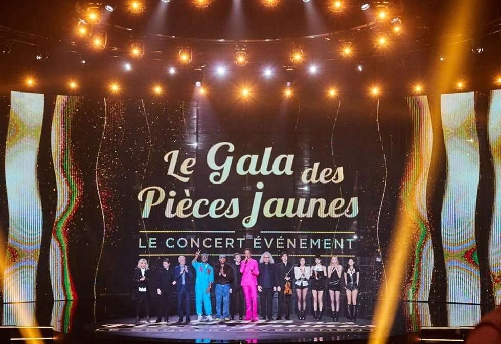 230129-BLACKPINK-Pieces-Jaunes-Gala-in-France-documents-8.jpeg