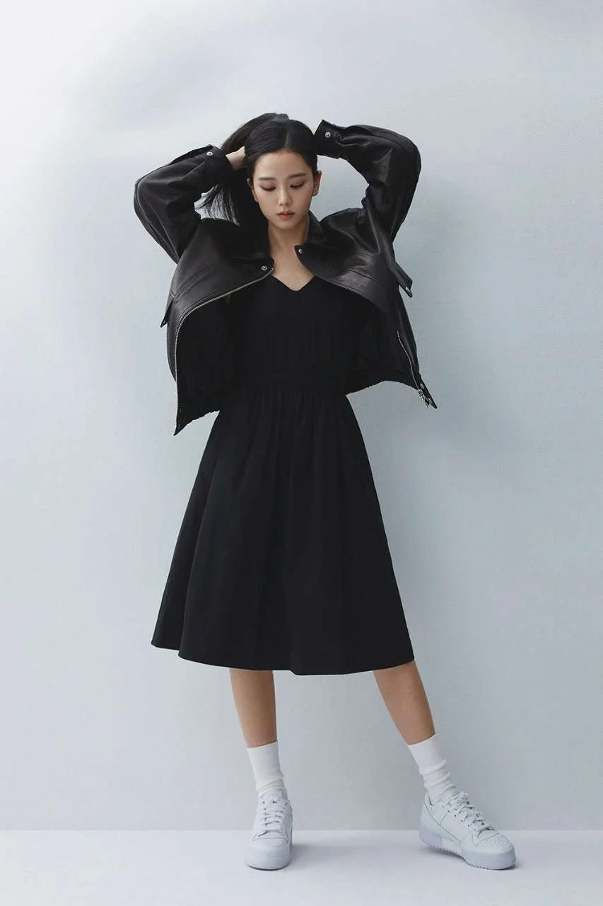 BLACKPINK-JISOO-for-DUNST-S-S-2023-Collection-documents-22.jpeg