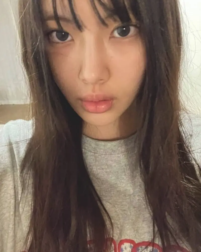250217-NJZ-Instagram-Update-with-HYEIN-documents-9.webp