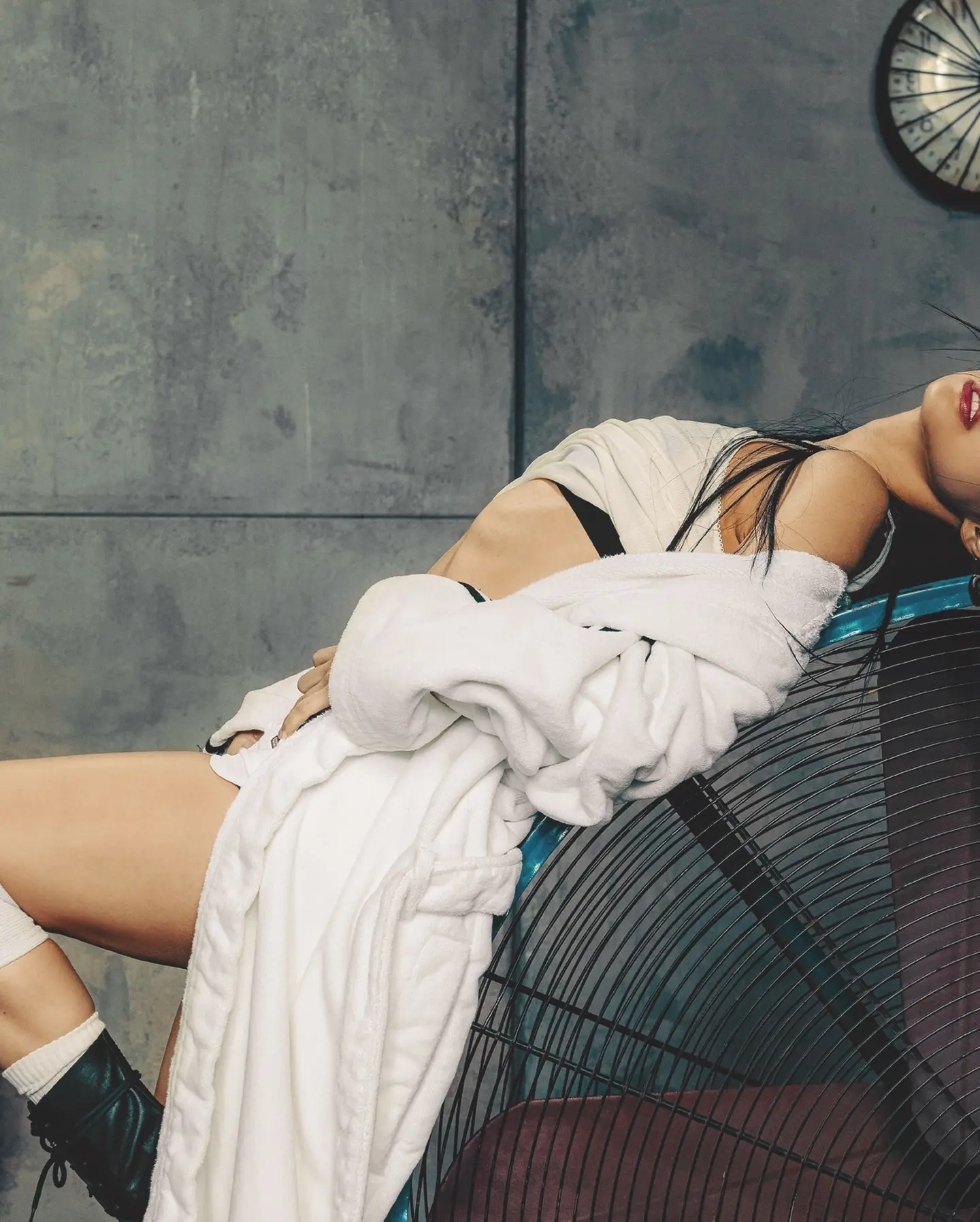 250329-JENNIE-Instagram-Update-documents-4.webp