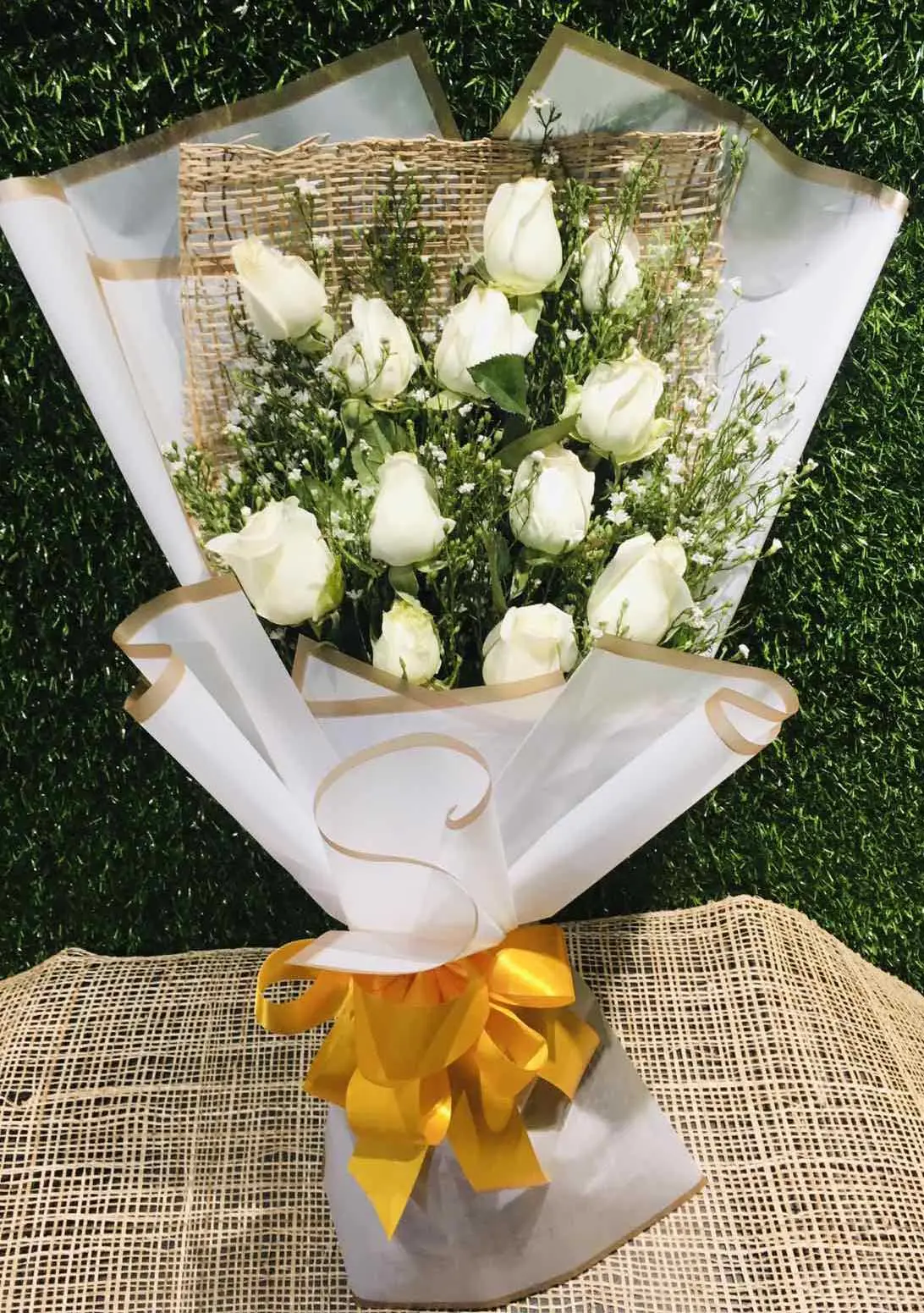 -12_White_Roses_Bouquet-.webp