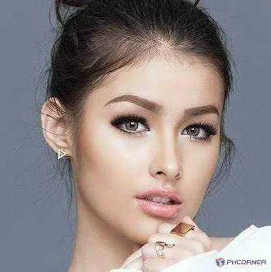 Liza Soberano
